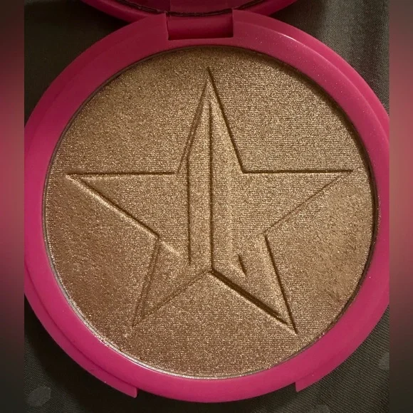 ✨ AUTHENTIC JEFFREE STAR SKIN FROST: SARCOPHAGUS WITH BOX ✨ - Picture 2 of 13